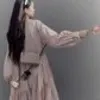 Pemotretan Terbaru Kim Tae Ri Bareng Bunga-Bunga, Tunjukkan Pesona Kelembutan Sang Aktris