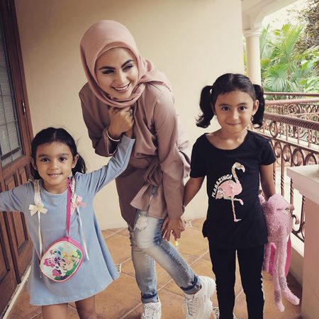 Pernah Pacaran Sama Raffi Ahmad Begini Kehidupan Asha Shara Sekarang Kapanlagi Com