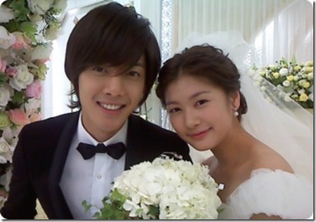 Pernikahan Indah Kim Hyun Joong Jung So Min Di Naughty Kiss Kapanlagi Com
