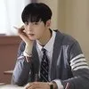Pesona Cha Eun Woo Pakai Seragam, Gantengnya Ugal-ugalan