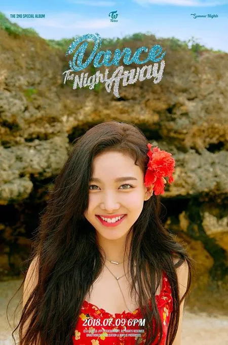 Pesona Twice Di Teaser Dance The Night Away Sambut Musim Panas Kapanlagi Com