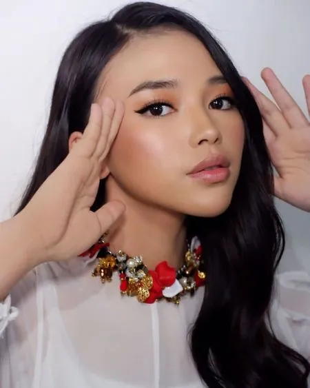 Potret Anneth Delliecia Nasution, Jebolan Indonesian Idol Junior yang Bersuara Emas Hingga Duet dengan Betrand Peto