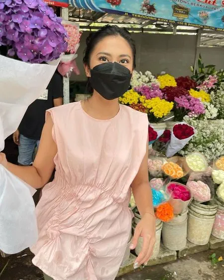 Potret Cantik Tyna Kanna Setelah Gugat Cerai Kenang Mirdad dan Aktif Lagi di Medsos, Habiskan Waktu dengan Anak