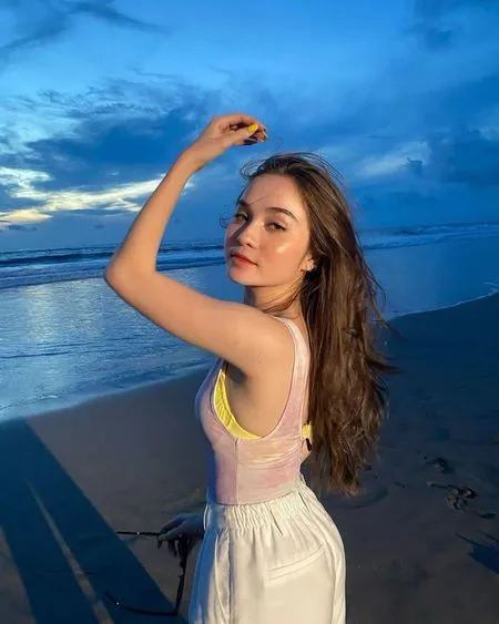 Potret Elina Joerg, Si Antagonis di Series 'LITTLE MOM' yang Aktingnya Curi Perhatian - Blasteran Jerman Cantik