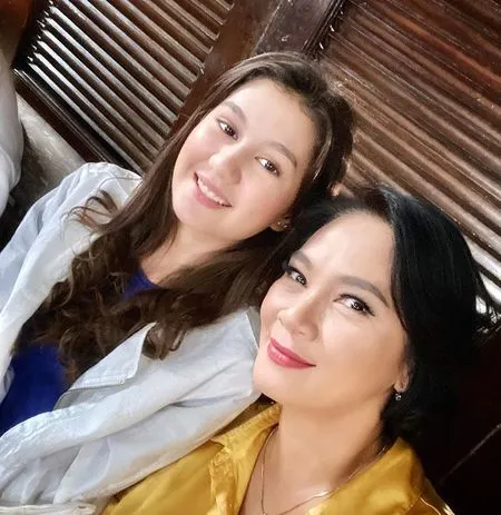 Potret Keakraban Dian Nitami dan Zoe Jackson, Jadi Mertua dan Menantu Penuh Konflik di 'BUKU HARIAN SEORANG ISTRI'