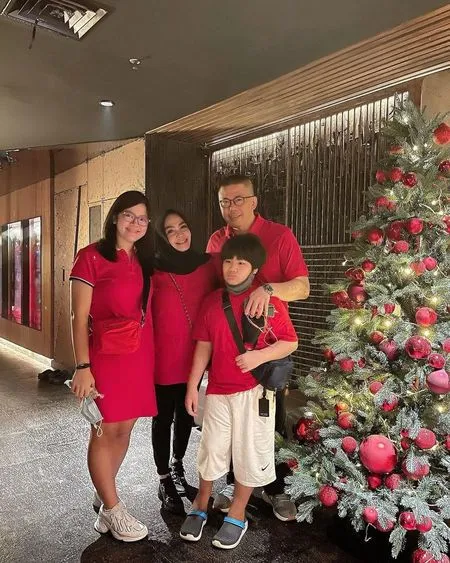 Potret Kebersamaan Rieta Amilia dan Anak Sambungnya yang Cantik dan Jauh dari Sorotan