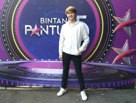Potret Kece Rizzy Jebolan Bintang Pantura Yang Mirip Oppa Korea Kapanlagi Com Make social videos in an instant: potret kece rizzy jebolan bintang