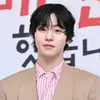 Potret Kompak Ahn Hyo Seop, Chae Won Bin dan Kim Bum di Preskon 'SOLD OUT ON YOU'