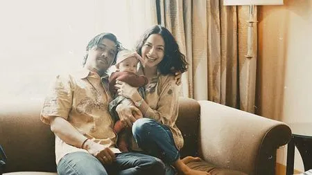 Potret Manis Baby Surinala Anak Putri Marino & Chicco Pakai Bando