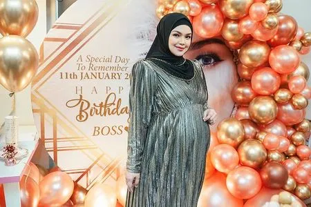 Potret Meriah Ulang Tahun Siti Nurhaliza ke-42 Tahun, Wajah Awet Muda dan Babybump Curi Perhatian
