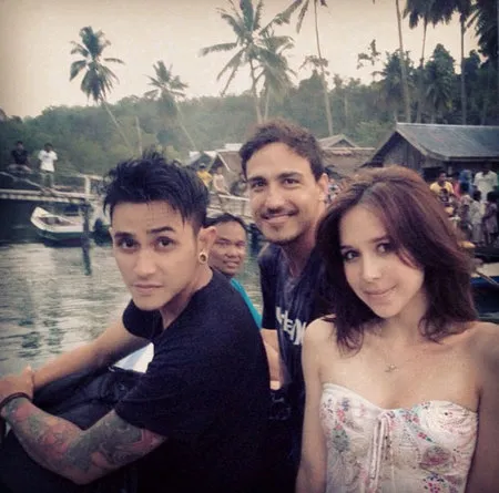 Potret Pacar Vicky Nitinegoro Mahasiswi Blasteran Yang Aduhai Kapanlagi Com