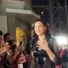 Potret Pevita Pearce Tampil Paripurna di Gala Premiere Film 'SRI ASIH', Banjir Pujian - Bikin Netizen Gagal Fokus