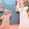 Potret Rayyanza Buka Bareng Lily, Gemes Pakai Gamis