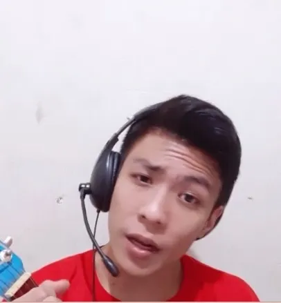 Potret Romeo Bamby Cardino, Driver Ojol Ganteng yang Mengaku Sebagai Anak Aktor Senior Piet Pagau