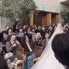 Potret Rose BLACKPINK Hadir di Pernikahan Staff, Outfit Kasual Bikin Visualnya Makin Cantik  