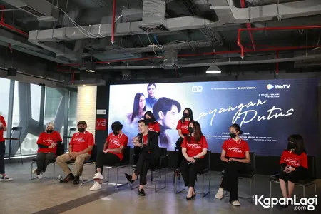 Potret Sederet Pemeran WeTV Originial 'Layangan Putus', Mulai Dari Reza Rahadian Hingga Putri Marino!