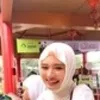 7 Potret Seru Inara Rusli Ajak Anak Liburan di Bogor, Main ATV - Ikut Beri Makan Jerapah