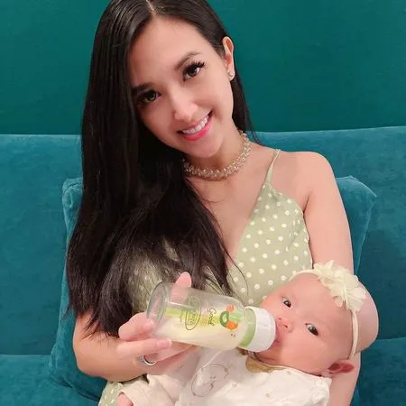 Potret Sylvia Fully yang Makin Glowing dan Pamer Perut Setelah Melahirkan, Baru Dapat Hadiah Mobil dari Suami di Ultah Ke-33