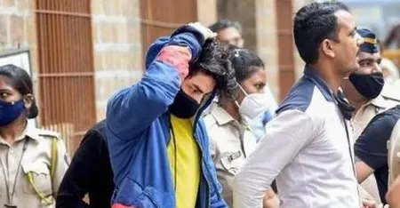 Potret Terbaru Aryan Khan Usai Ditahan Karena Kasus Narkoba, Mata Makin Sayu - Sidang Tak Ditemani SRK
