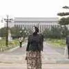 Potret Terbaru Aurel Hermansyah Saat Liburan di Seoul, Tampil Elegan dengan Padu Padankan Batik