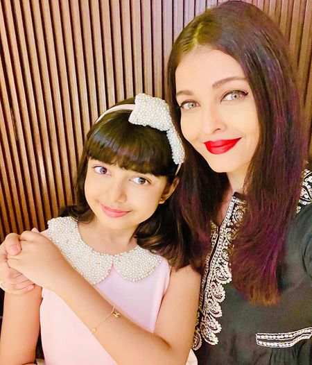 Potret Ultah Aaradhya Bachchan Semakin Cantik Mirip Aishwarya Rai Kapanlagi Com Aaradhya bachchan spotted in a princess dress minus mom aishwarya. potret ultah aaradhya bachchan semakin