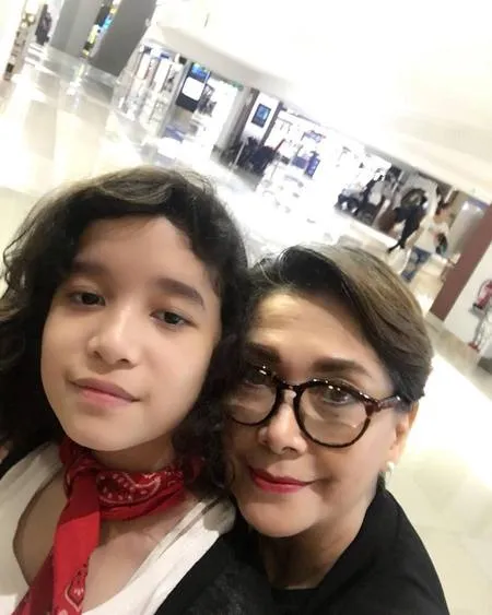 Potret Widyawati Dan Para Cucu Seru Dan Penuh Kebahagiaan Kapanlagi Com