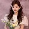 Potret Zhang Ruonan Tampil Cantik dengan Makeup Flawless