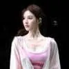 Potret Zhao Lusi Hadiri Shanghai Fashion Week Bersama Moution, Cantik Banget Kayak Barbie