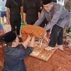 Prosesi Pemakaman Anak Keempat Rizal Armada