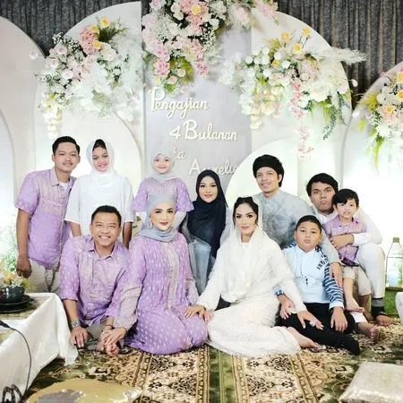 Punya Dua Ibu Cantik, 8 Potret Aurel Hermansyah Bersama Ashanty dan Krisdayanti yang Bakal Berikan Cucu Pertama