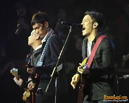 Panggung Musik Spektakuler Ala NOAH - Nidji - Geisha 