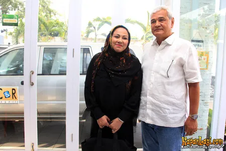 Preskon Perceraian Camelia Malik Dan Harry Capri Berurai Air Mata Kapanlagi Com