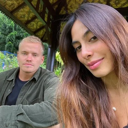 Rayakan Valentine Penuh Cinta, Valerie Thomas Pamer Kemesraan dengan Pacar Bulenya