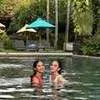 Ririn Ekawati dan Rini Yulianti Liburan Bareng di Bali, Seru Banget