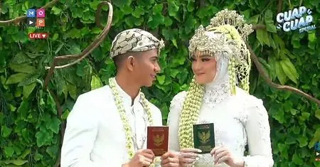 Sah Jadi Suami Istri, Ini Deretan Potret Mesra Ridho DA dan Syifa Aisyah Fauziah di Acara Akad Nikah