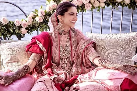 Sangeet Dan Mehendi Deepika Padukone Ranveer Singh Bahagia Kapanlagi Com
