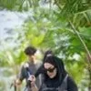 Sarita Abdul Mukti Main ke Alam Ditemani Putri Bungsu