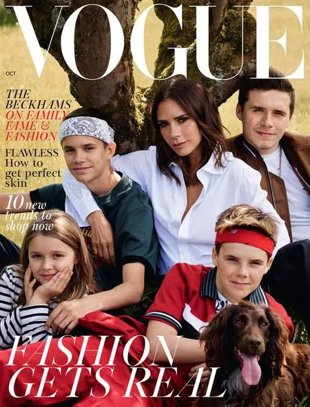 Satu Dekade Jadi Desainer, Ini Style Ikonik Victoria Beckham