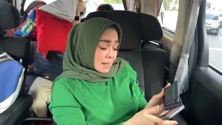Sederet Kado Ultah dari Mama Rieta Untuk Raffi Ahmad dan Nagita Slavina, Sederhana Tapi Punya Banyak Makna