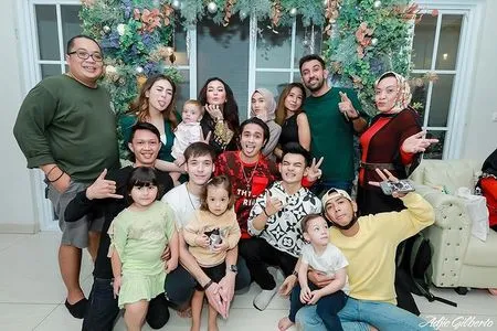Sederet Postingan Stefan William Sebelum Pisah Rumah dengan Celine Evangelista, Kenang Foto Nikah - Syuting Bareng Natasha Wilona
