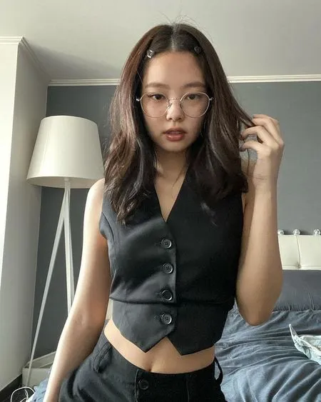 Sederet Potret Jennie BLACKPINK Dengan Pesona 'Girlfriend Material', Manisnya Bikin Hati Dag Dig Dug