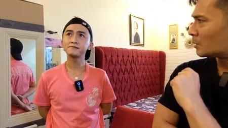 Sederet Potret Penampakan Rumah Sensen Asisten Raffi Ahmad, Masuk Gang Sempit - Ada Kasur Jumbo di Dalam Kamarnya!