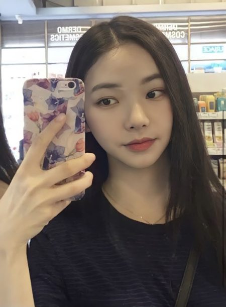 Sederet Tips Foto Ala Karina aespa Si Ratu Selfie, Bikin Jepretan Kamu Jadi Lebih Cakep - Sekelas Idol K-Pop
