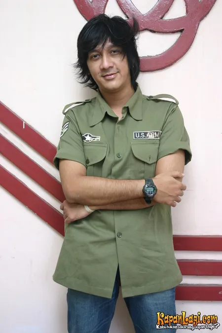 Sering Dijuluki Sultan, Berikut 10 Potret Jadul Seleb yang Disebut Artis Terkaya di Indonesia