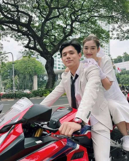 Setelah Dirumorkan Pemotretan Prewedding, Ini Foto Ranty Maria dan Rayn Wijaya Rayakan Ulang Tahun Bersama