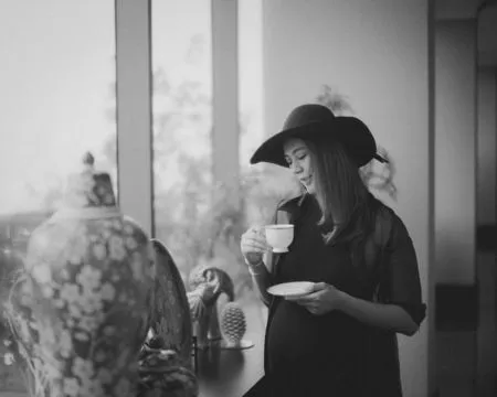 Siap Sambut Anak Kedua, 8 Potret Maternity Shoot Paula Verhoeven - Gaya Kiano Bikin Gemes!