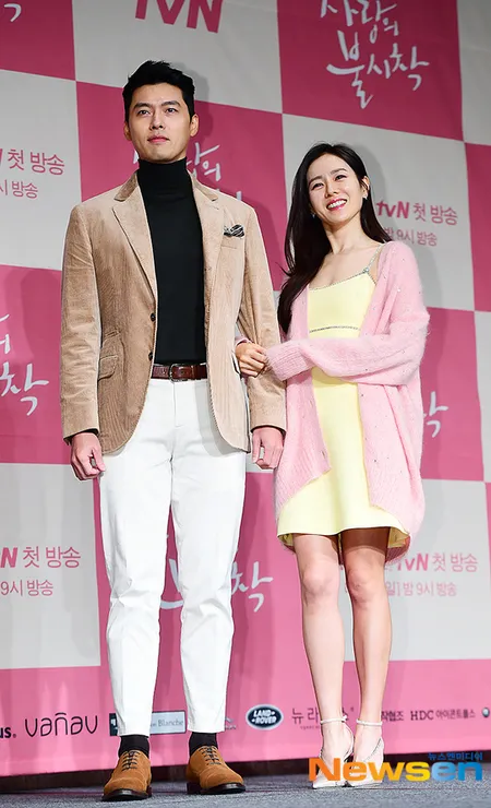 Son Ye Jin Dan Hyun Bin Di Preskon Crash Landing On You Tanggapi Rumor Pacaran Kapanlagi Com