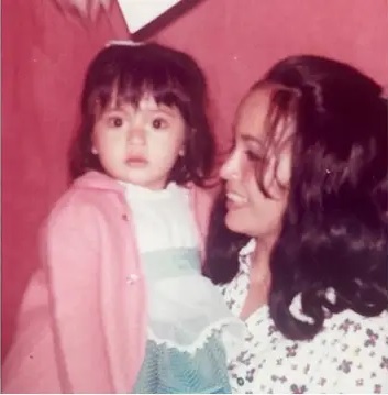 Sudah Cantik Sejak Kecil Ini 7 Potret Jadul Jennifer Jill Istri Ajun Perwira Kapanlagi Com