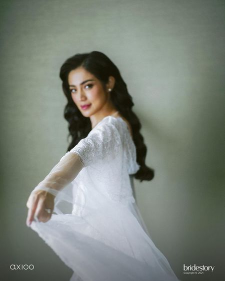 Sukses Bikin Pangling, 8 Potret Detail Penampilan Jessica Iskandar di Momen Pernikahan - Cantik Pakai Gaun Putih