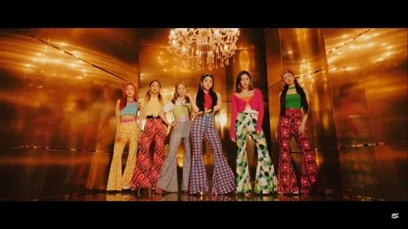 Sukses Membawa Pesona Tahun 70-an, Yuk Intip Potret Secret Number dalam MV Terbaru Fire Saturday !